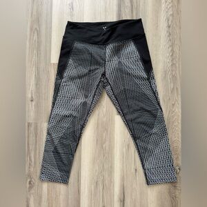 Oakley Capri Leggings